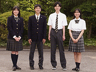杉並総合高等学校の制服
